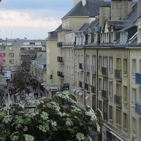 Hotel De La Paix ก็อง ภายนอก รูปภาพ