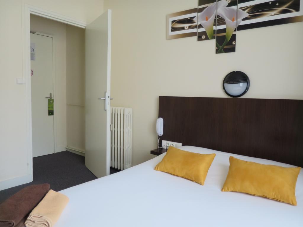 Hotel De La Paix ก็อง ห้อง รูปภาพ