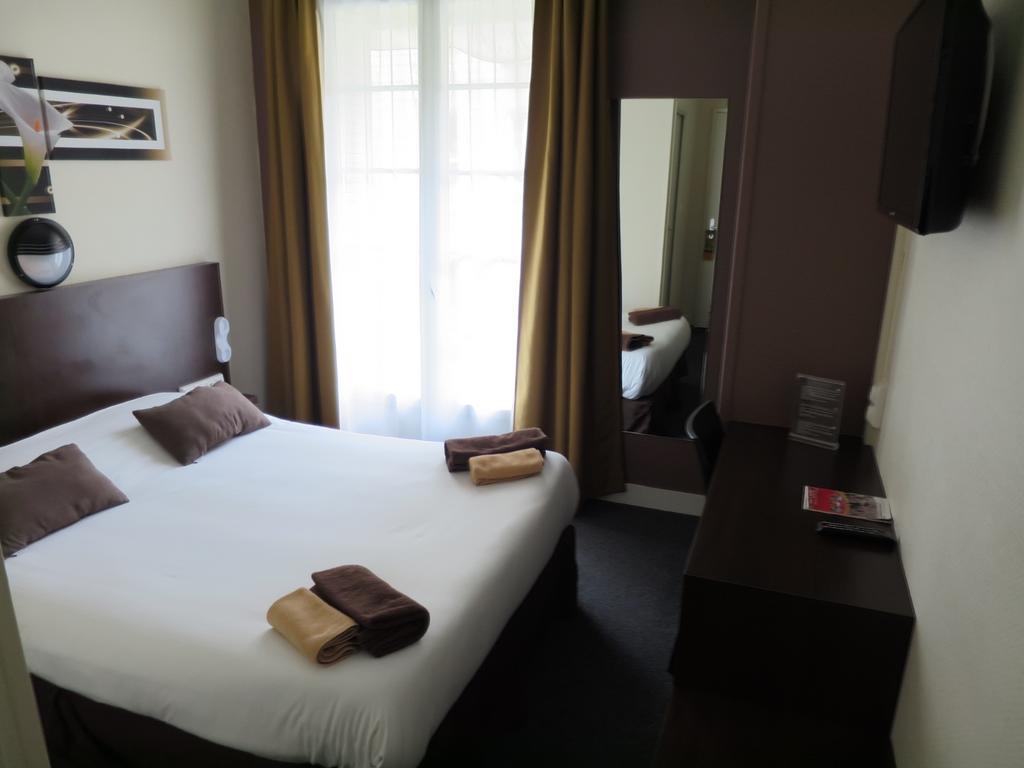 Hotel De La Paix ก็อง ห้อง รูปภาพ